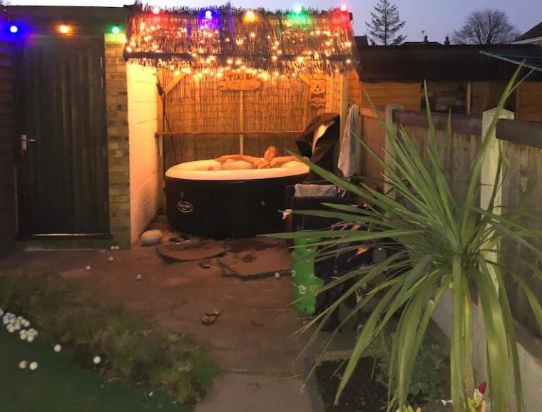 hot-tub-beach-garden