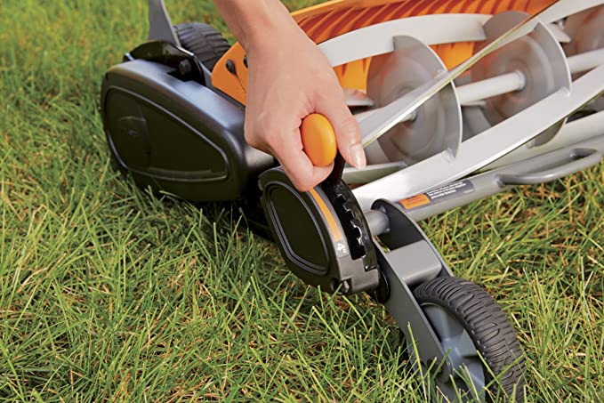 Fiskars 18 Inch StaySharp Max Reel Mower