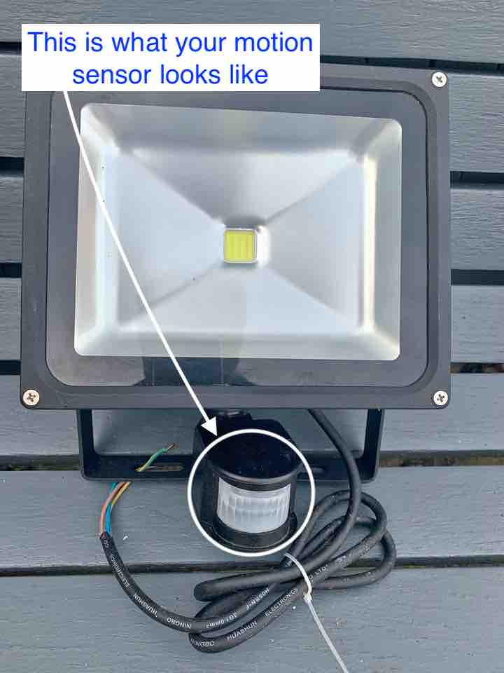 20W Security Lights with PIR Sensor 2000 Lumen IP66 Motion CLY LED Floodlight 