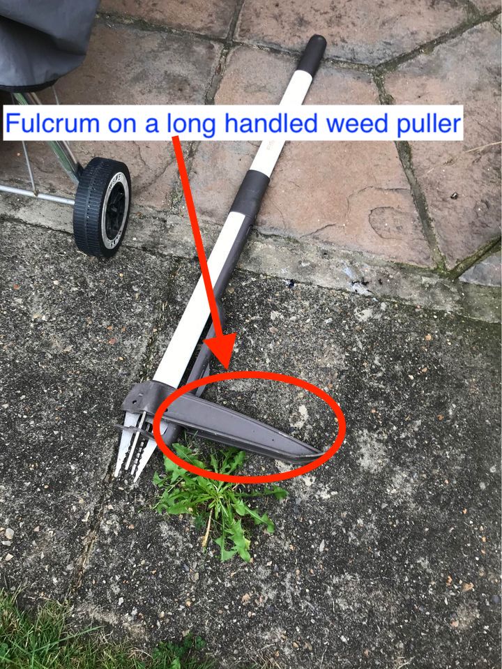 Weed Puller Tools with Wheels,Stand up Weeding Tool for Crack and Crevice Weed Removal Tool,Garden Tools for Gardening，Patio Backyard， Lawn Sidewalk Driveways Weeds 