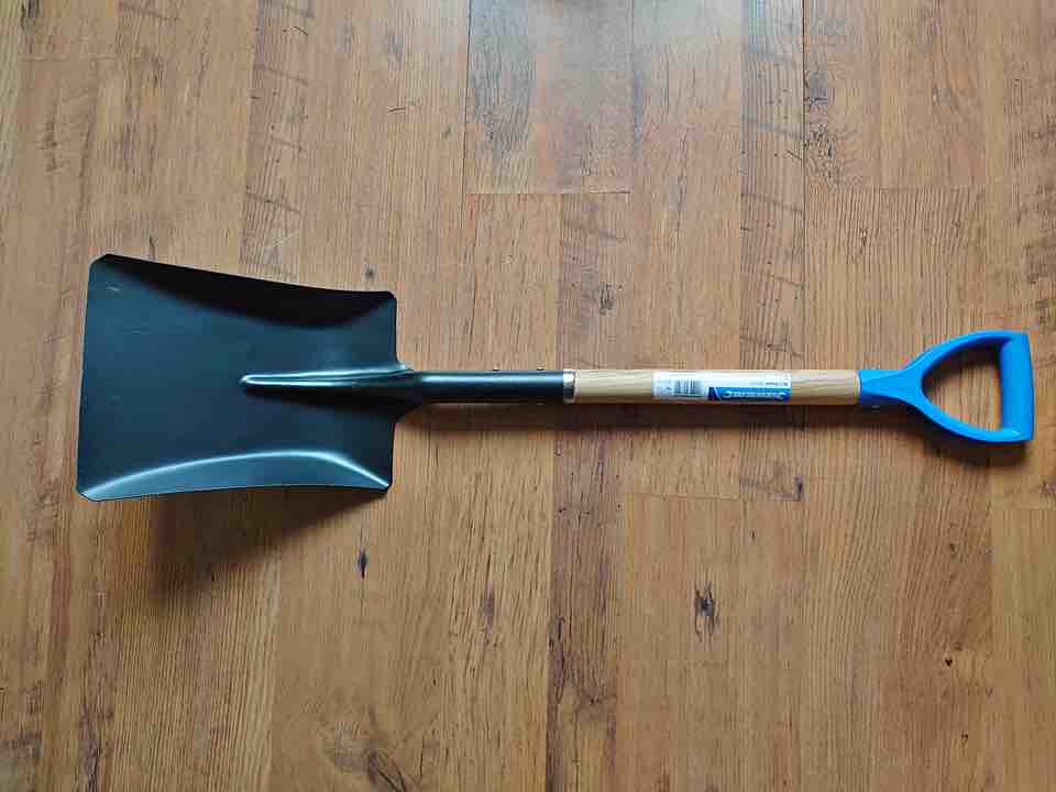 2 Shovel with PD Handle Silverline GT30 No 